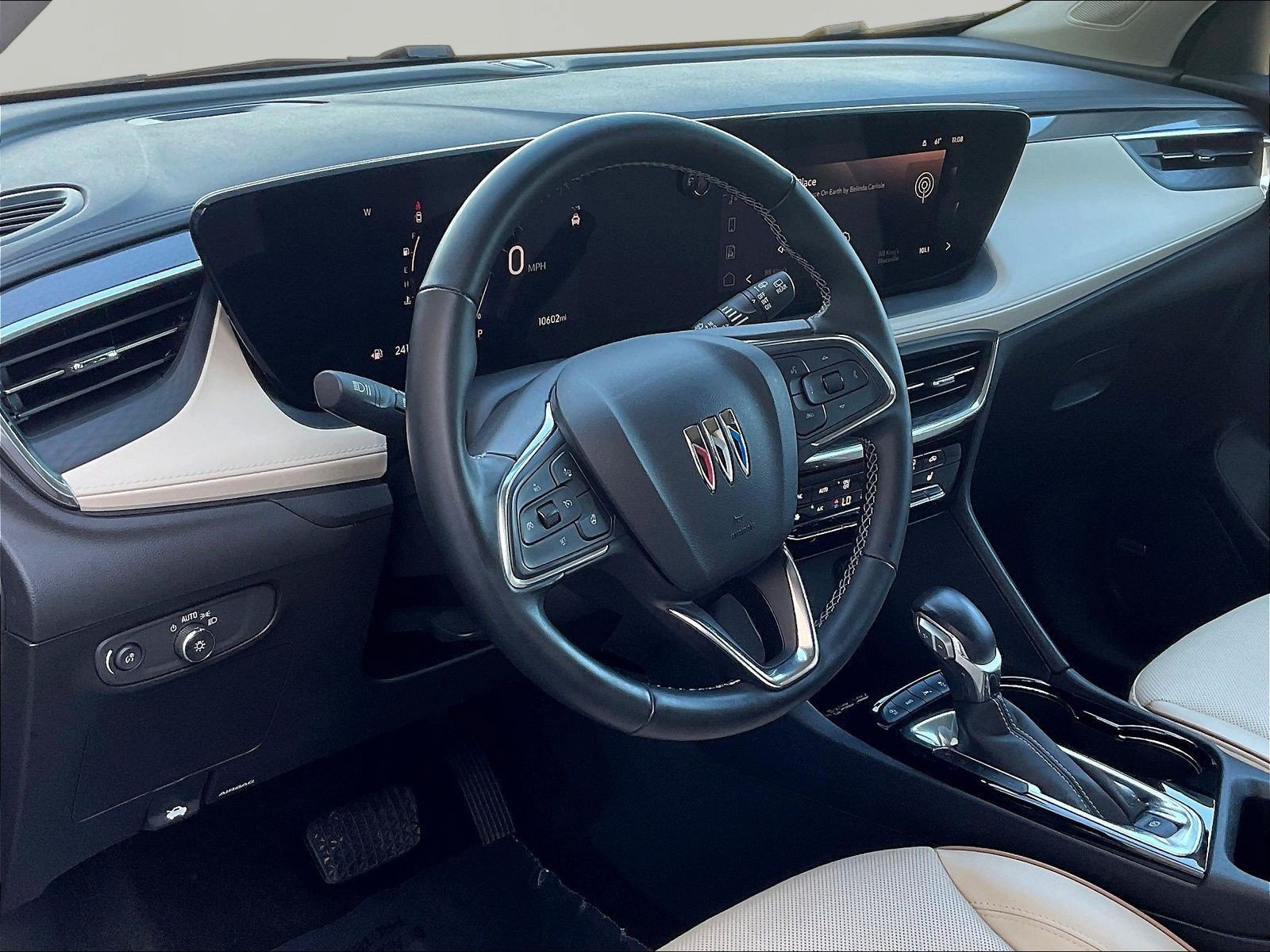 Used 2024 Buick Encore GX Avenir w/ Avenir Technology Package AWD/4WD image 17