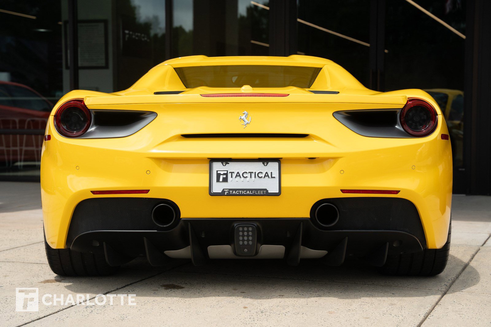 Used 2017 Ferrari 488 Spider image 16