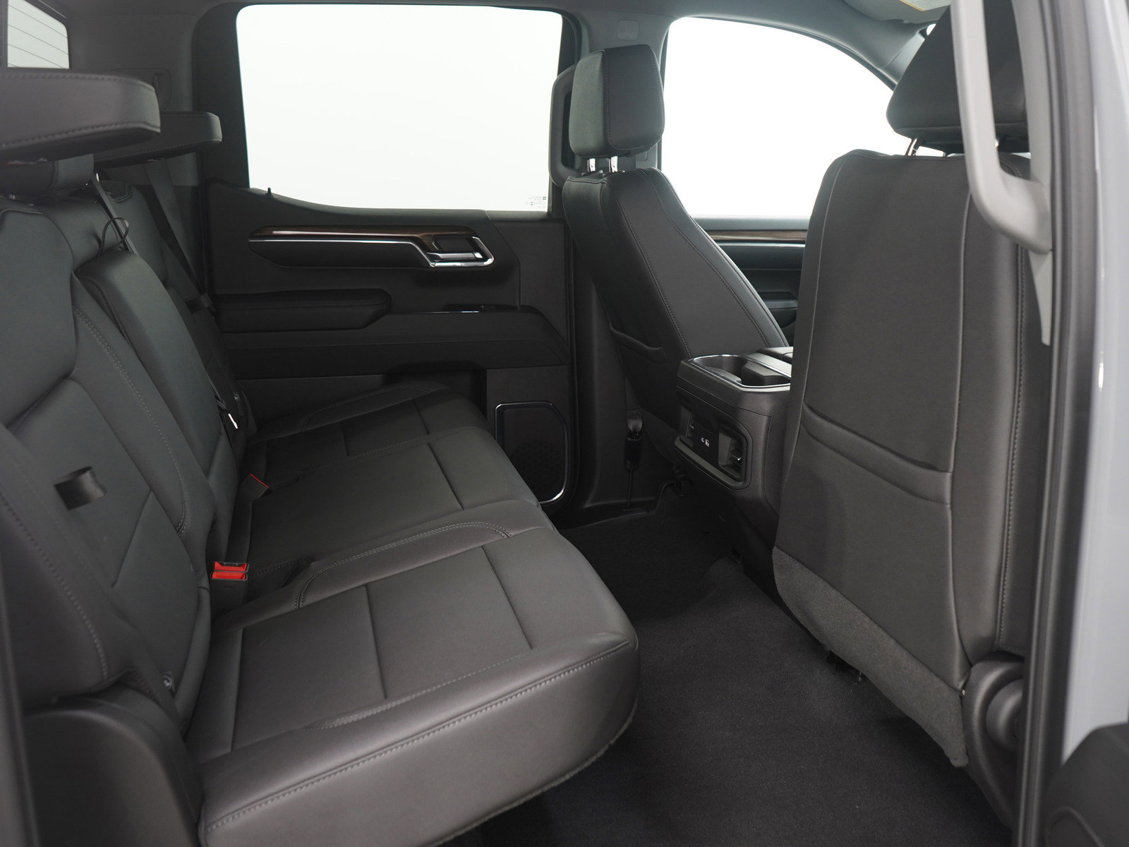 Used 2024 Chevrolet Silverado 1500 LT Trail Boss w/ LT Trail Boss Premium Package AWD/4WD image 14