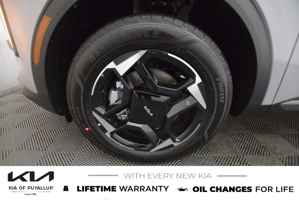 New 2026 Kia Sportage EX w/ EX Panoramic Sunroof Package image 16