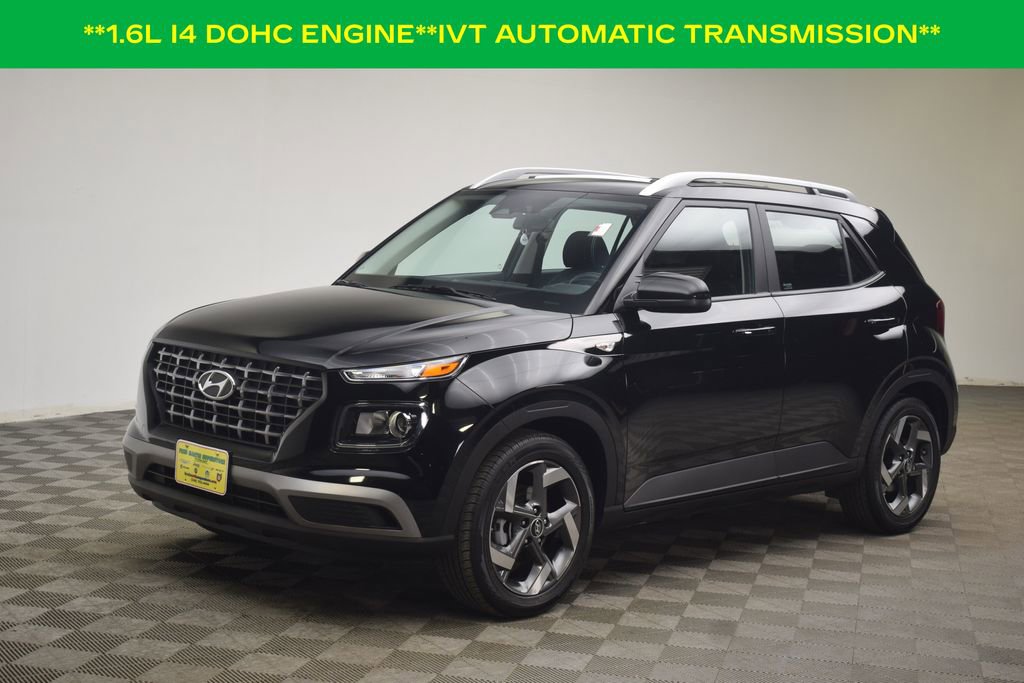 Used 2025 Hyundai Venue SEL image 3