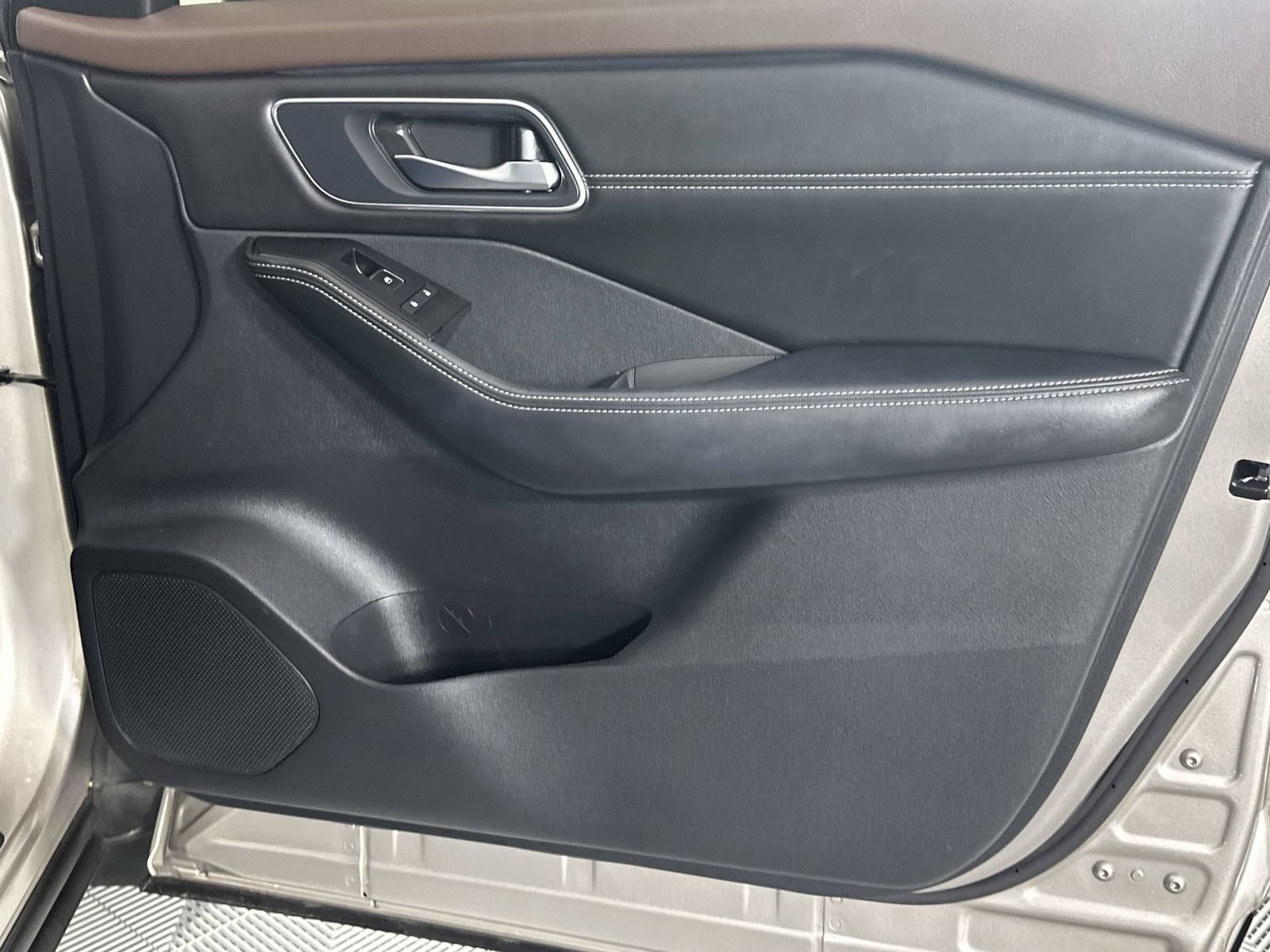Certified 2021 Nissan Rogue Platinum AWD/4WD image 31