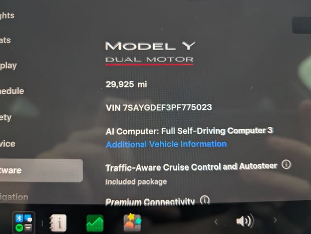 Used 2023 Tesla Model Y Performance AWD/4WD image 17