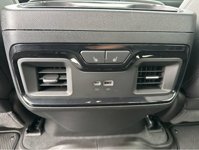 Used 2026 GMC Sierra 2500 AT4 AWD/4WD image 8