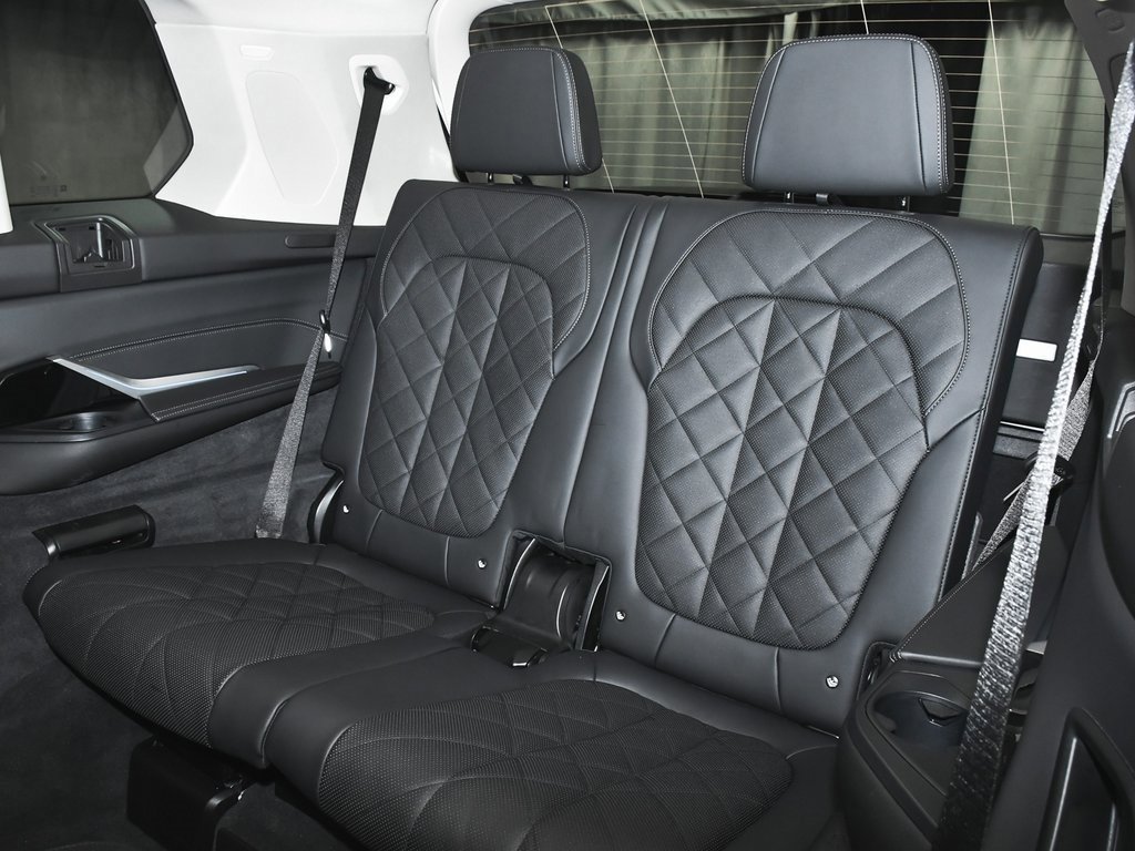 Used 2026 BMW X7 xDrive40i image 72