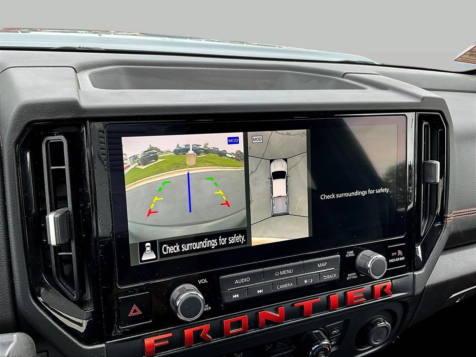Certified 2025 Nissan Frontier PRO-4X w/ Pro Premium Package AWD/4WD image 18