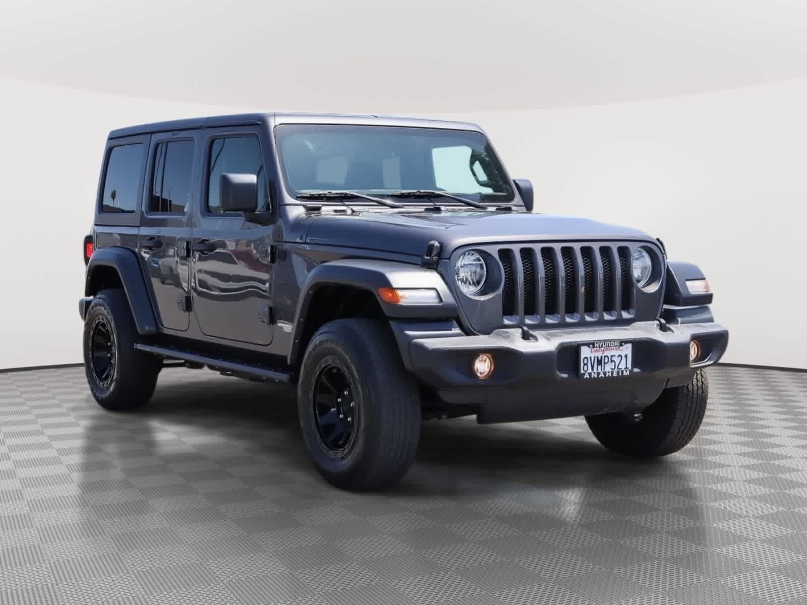 Used 2021 Jeep Wrangler Unlimited Sport AWD/4WD image 3