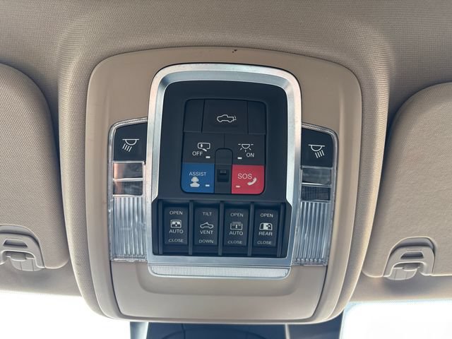 Used 2019 RAM 1500 Laramie AWD/4WD image 14