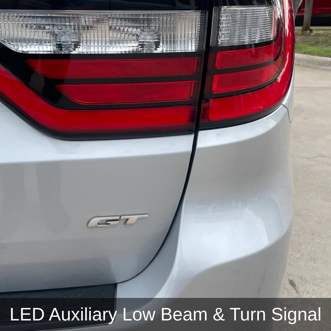 Used 2024 Dodge Durango GT RWD image 25