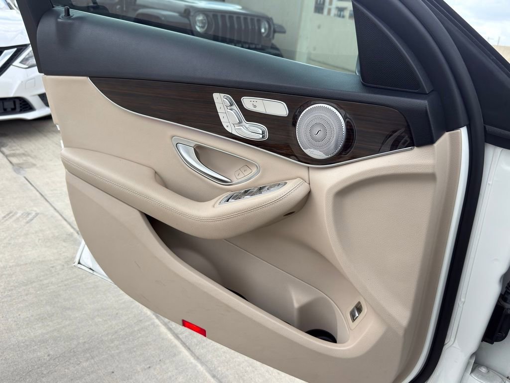 Used 2020 Mercedes-Benz C 300 Sedan image 22