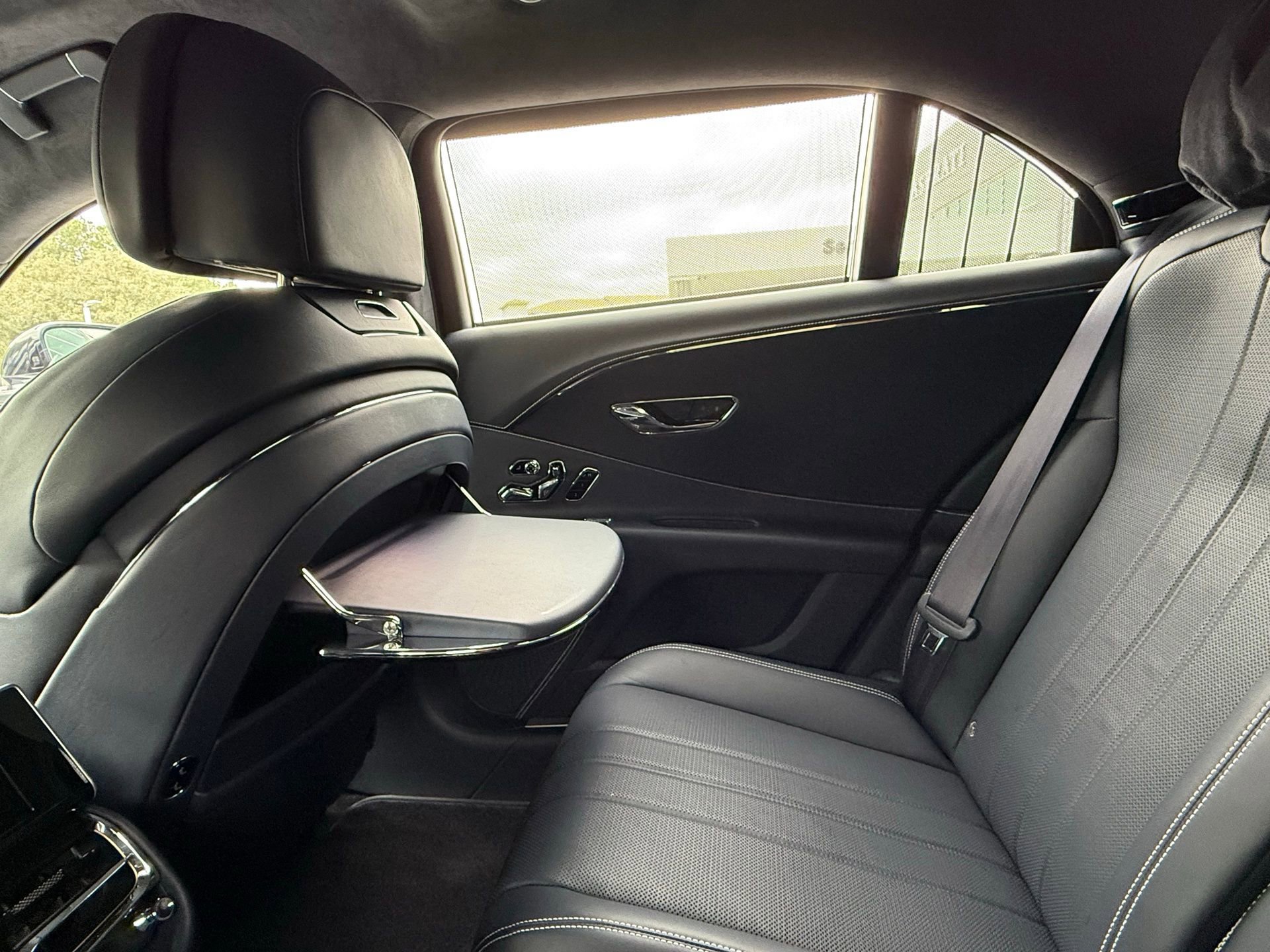 Used 2021 Bentley Flying Spur V8 image 27