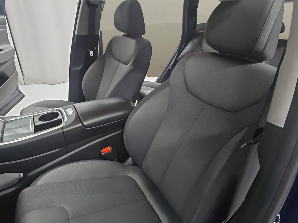 Used 2023 Hyundai Santa Fe SEL FWD image 13