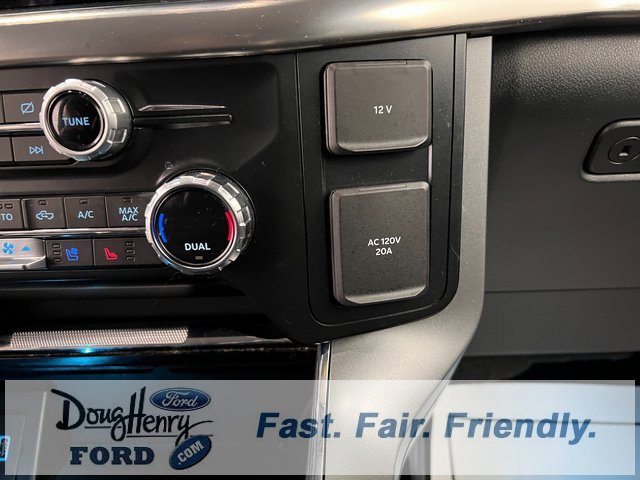Used 2021 Ford F150 Lariat image 44