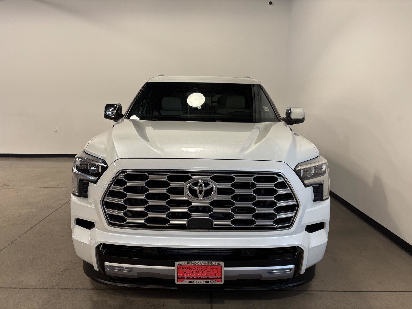 Used 2025 Toyota Sequoia Capstone AWD/4WD image 7