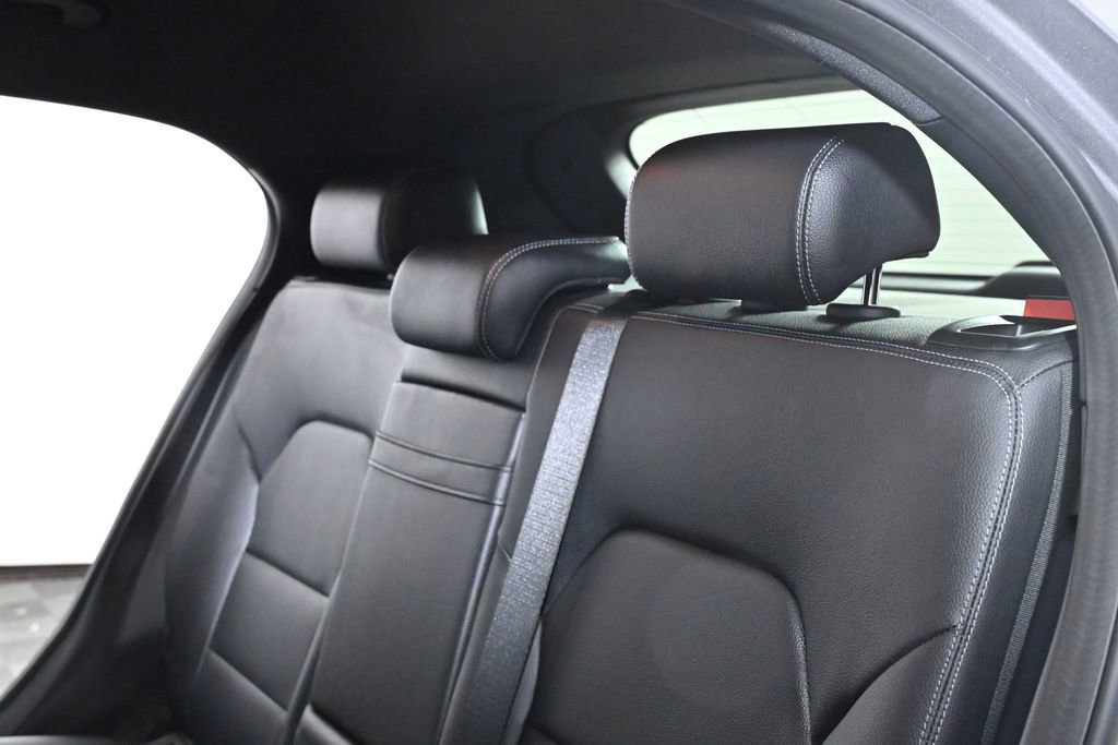 Used 2016 Mercedes-Benz GLA 250 4MATIC image 26