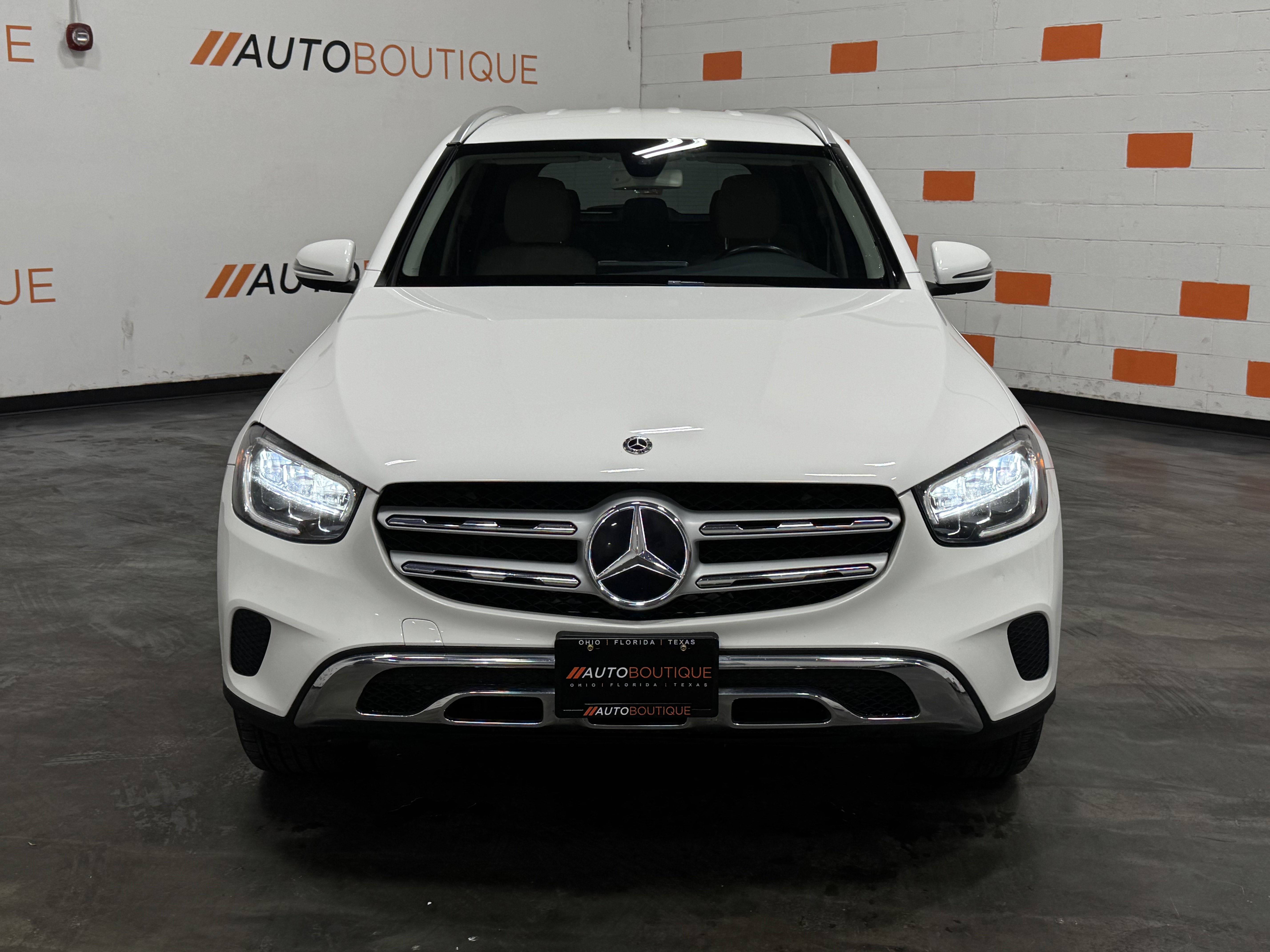Used 2020 Mercedes-Benz GLC 300 4MATIC image 7