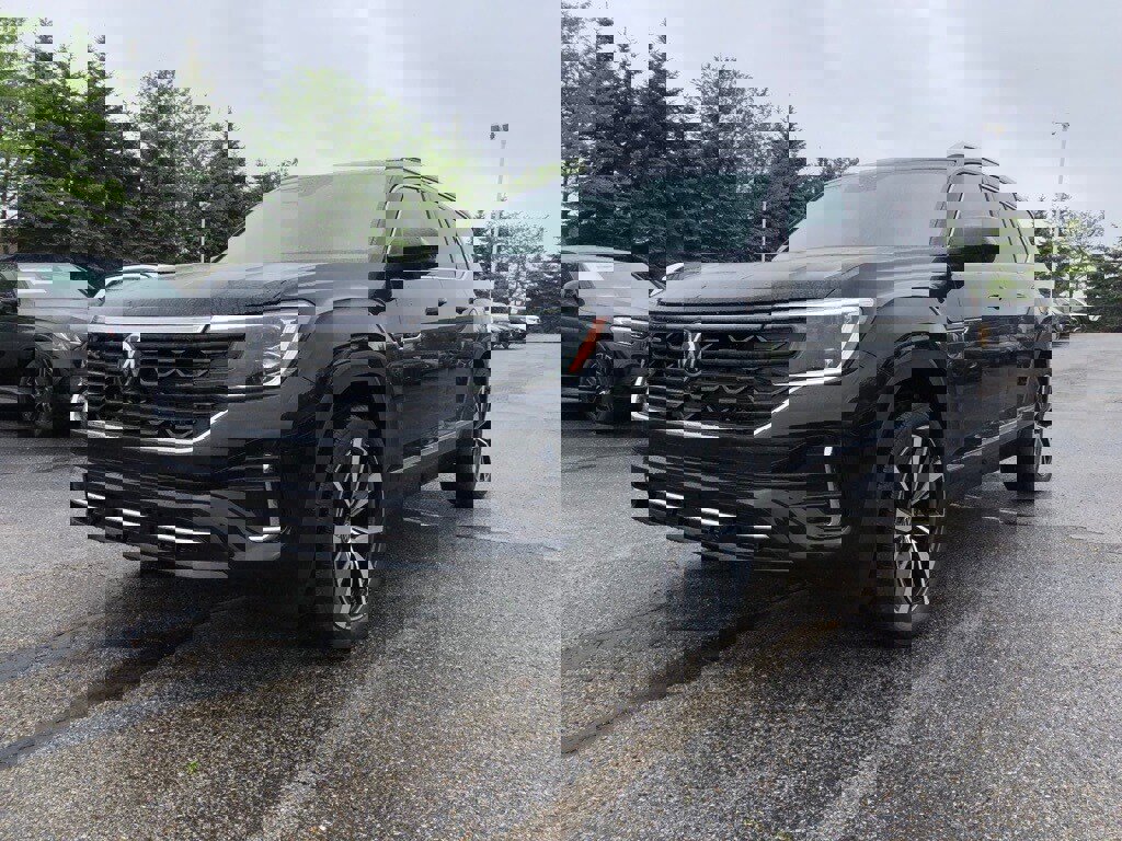 New 2025 Volkswagen Atlas SEL Premium R-Line image 3