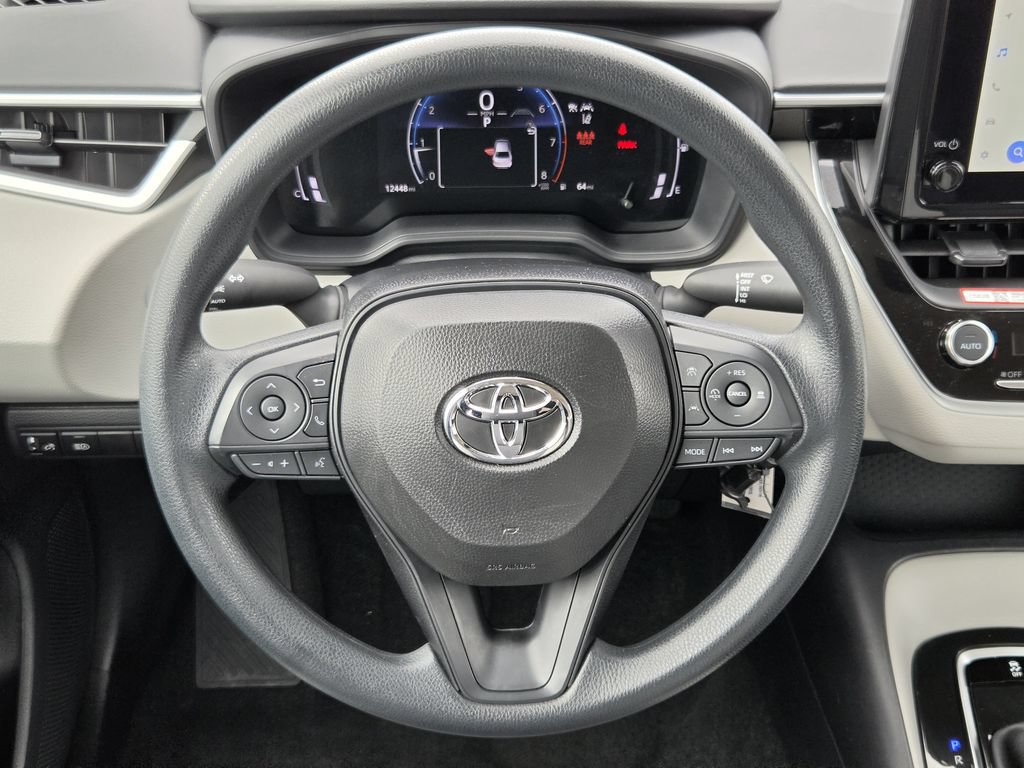 Used 2026 Toyota Corolla LE FWD image 15
