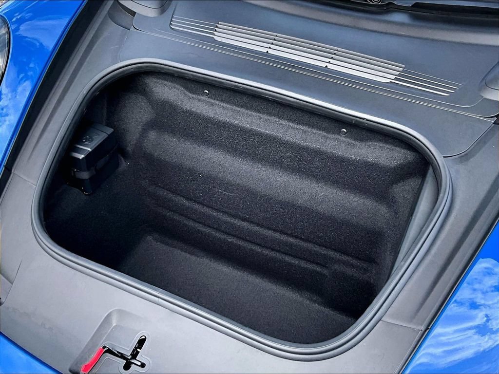 Certified 2026 Porsche 911 Targa 4 GTS AWD/4WD image 24