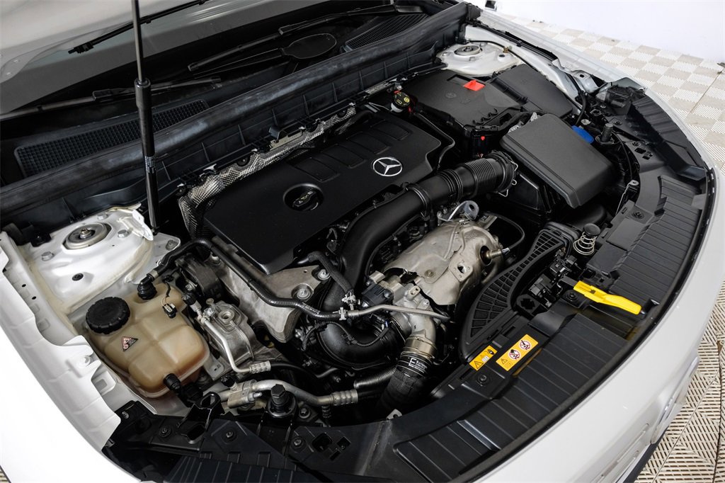 Used 2020 Mercedes-Benz GLB 250 w/ Premium Package image 54