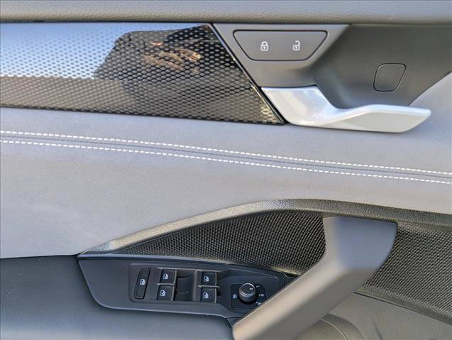 New 2026 Volkswagen Tiguan SE R-Line FWD image 10