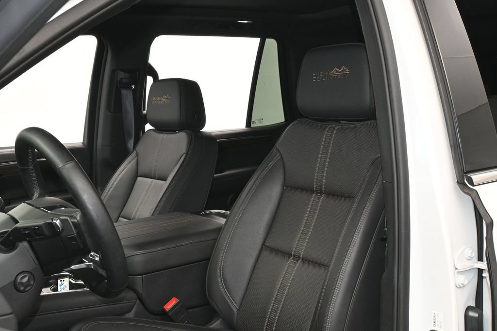 Used 2025 Chevrolet Tahoe High Country w/ Sun And Tow Package AWD/4WD image 10