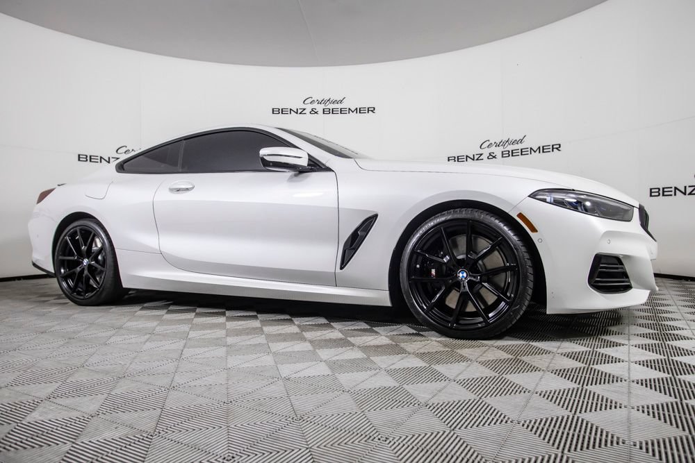 Used 2023 BMW 840i Coupe w/ M Sport Professional Package RWD image 2