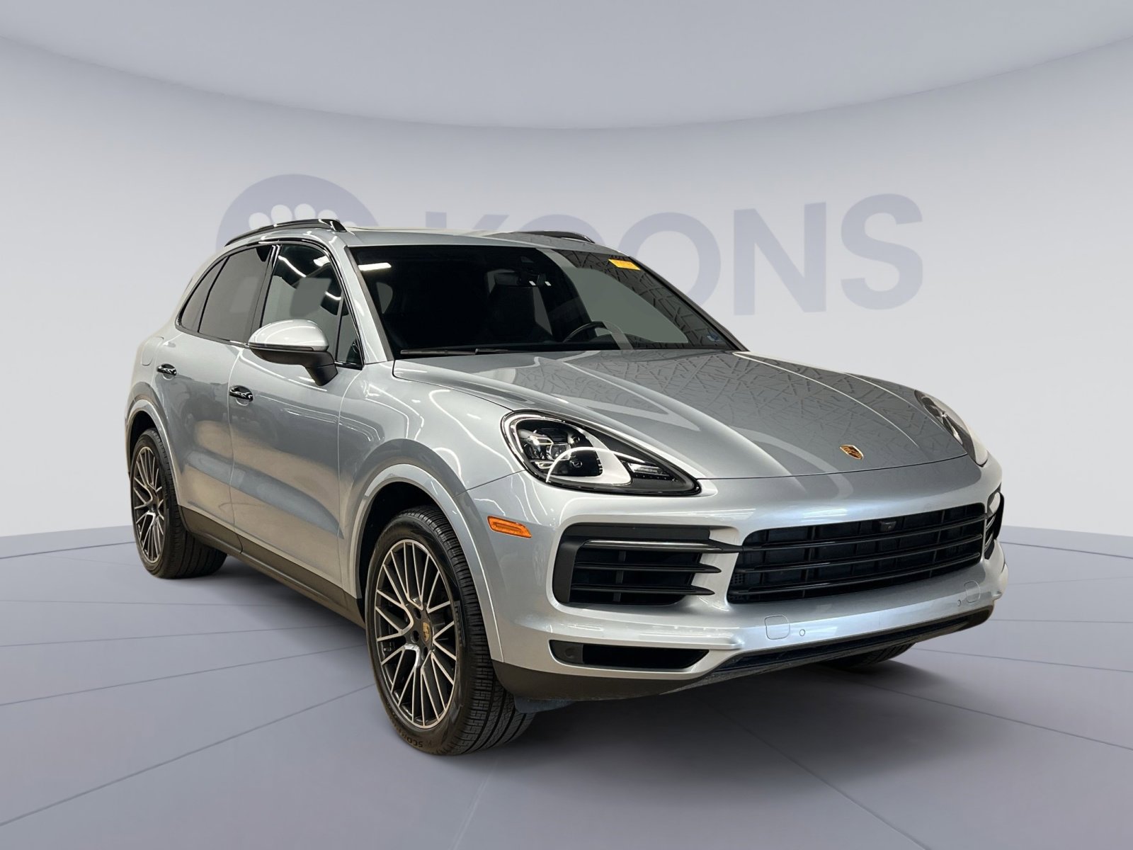 Used 2023 Porsche Cayenne Platinum Edition image 7