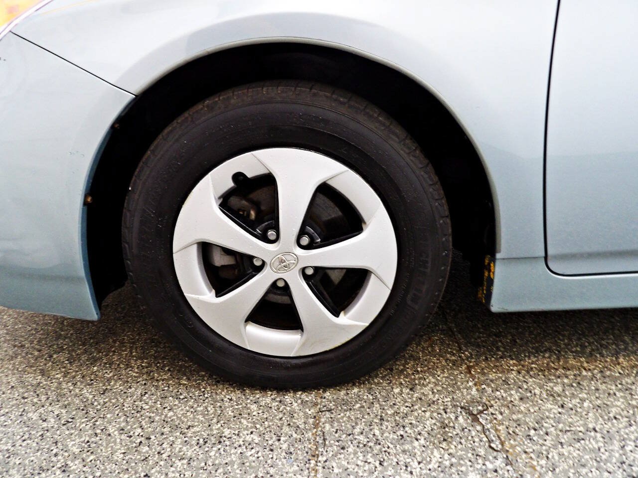 Used 2012 Toyota Prius Two FWD image 18