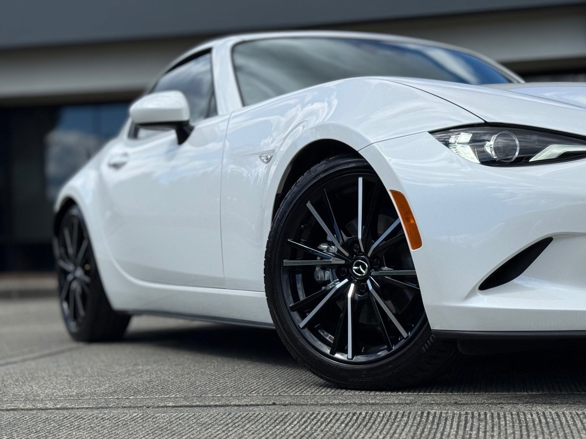 Used 2025 MAZDA MX-5 Miata RF Grand Touring RWD image 2