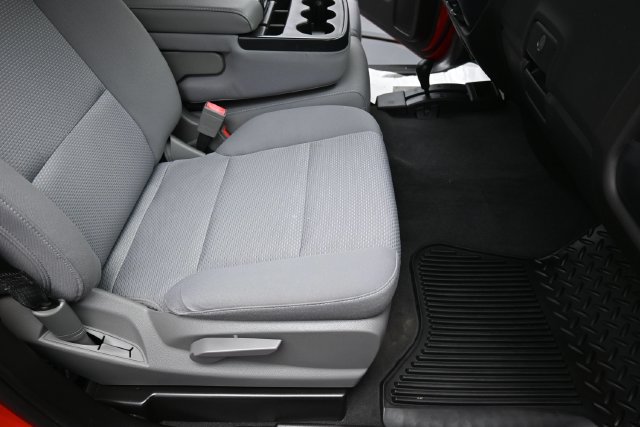 Used 2019 Chevrolet Silverado 1500 Custom w/ Custom Convenience Package AWD/4WD image 31