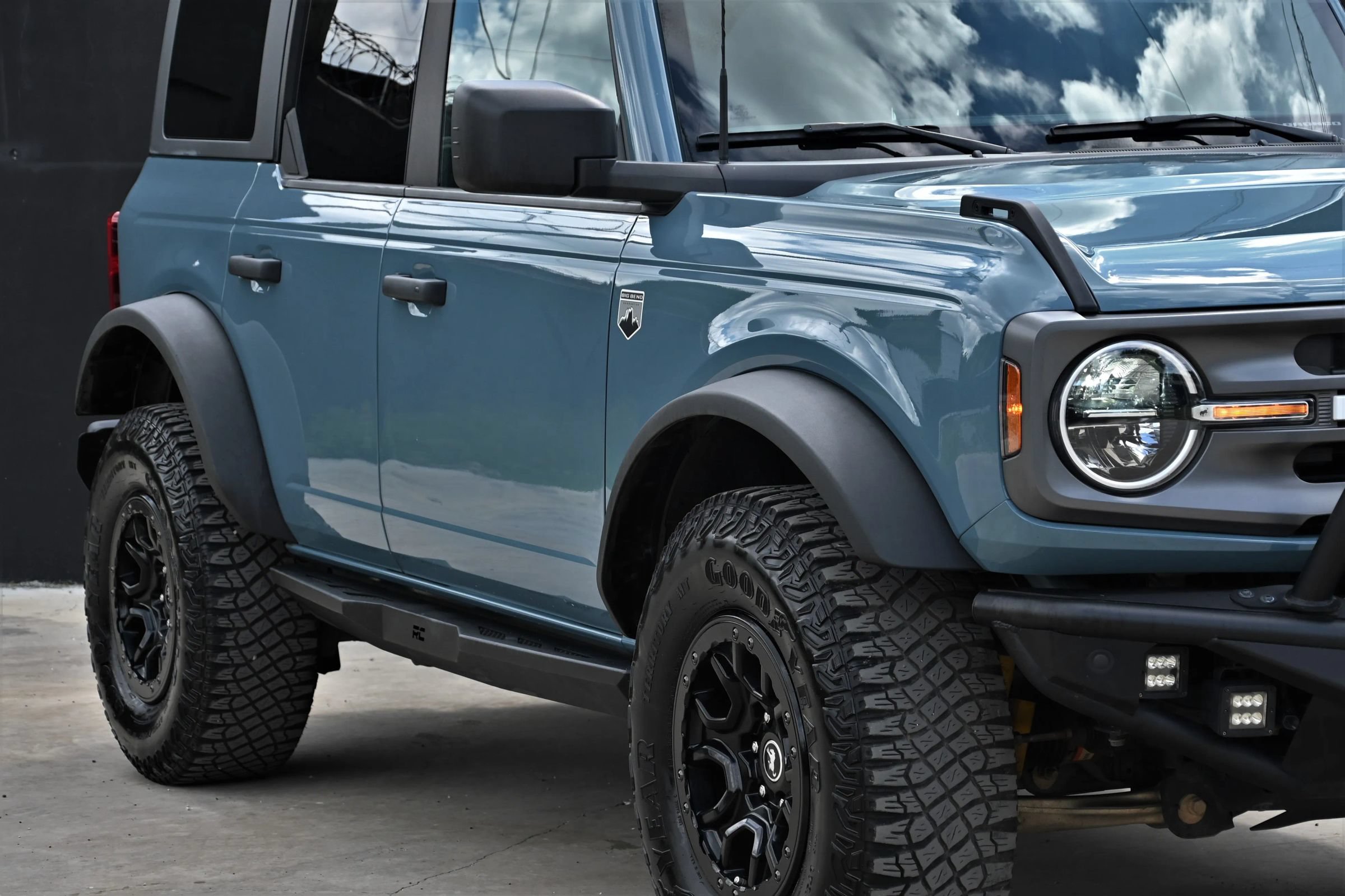 Used 2023 Ford Bronco Big Bend w/ Sasquatch Package AWD/4WD image 15