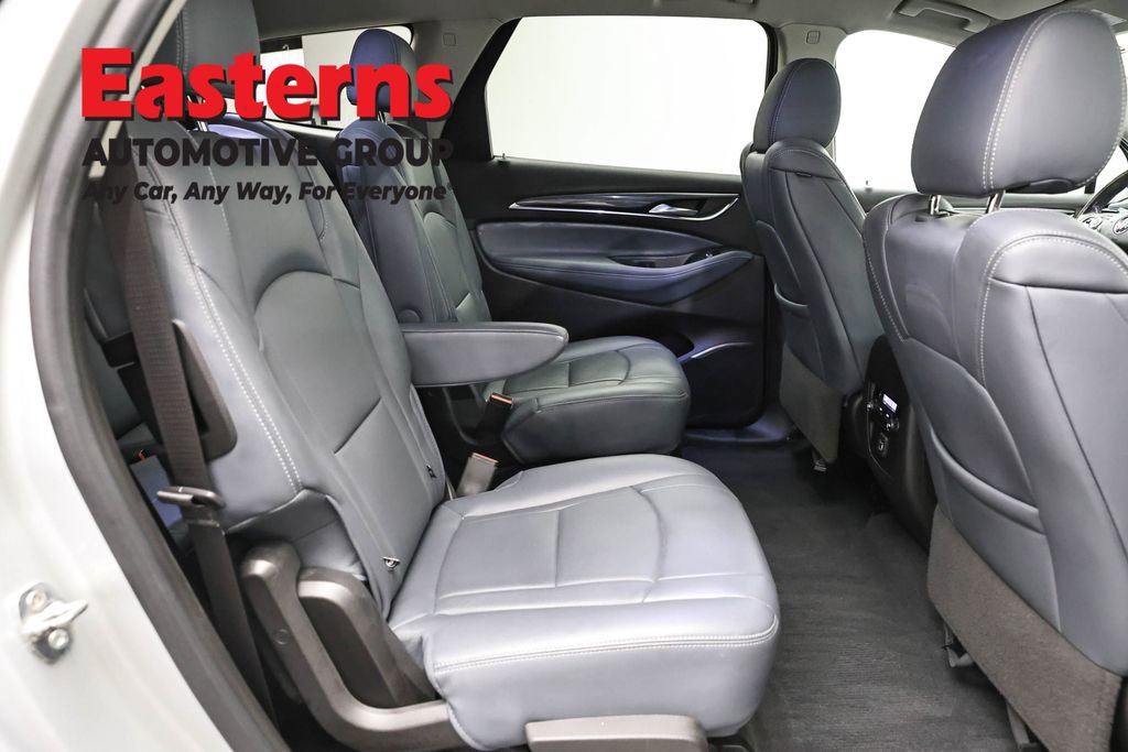 Used 2021 Buick Enclave Essence w/ Sport Touring Edition FWD image 24