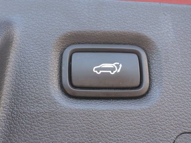 Used 2020 Hyundai Santa Fe Limited w/ Cargo Package FWD image 13