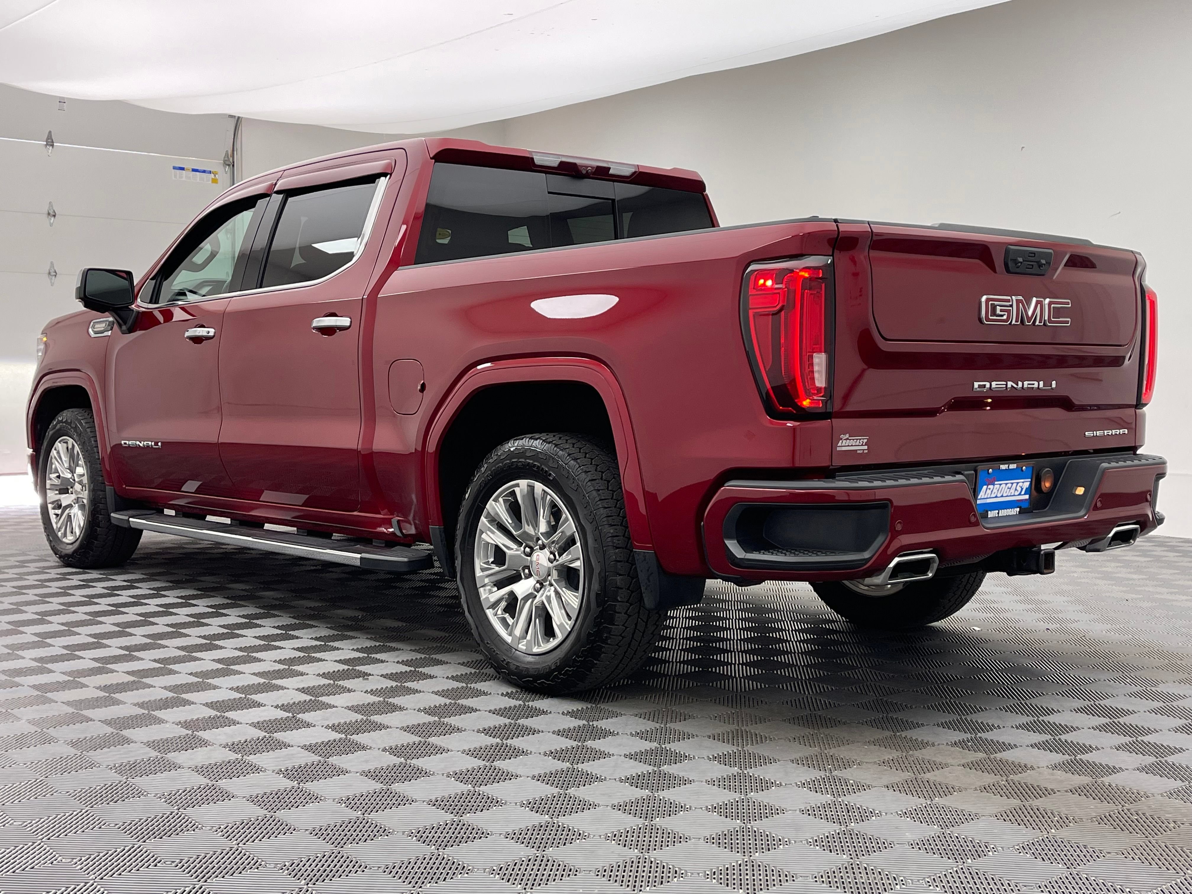 Used 2022 GMC Sierra 1500 Denali w/ Technology Package AWD/4WD image 12