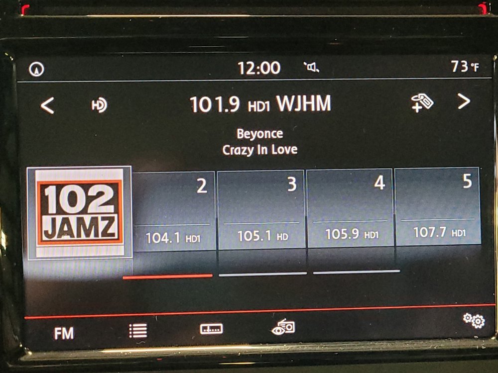 Used 2016 Volkswagen Tiguan SE image 25