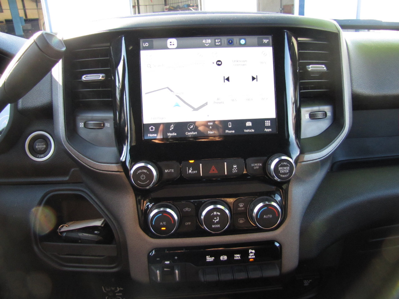 Used 2023 RAM 3500 Tradesman w/ Safety Group image 12
