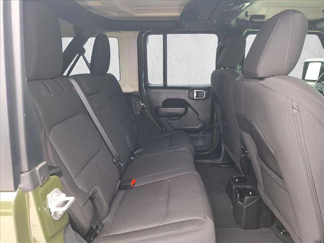Used 2022 Jeep Wrangler Unlimited Sport image 18