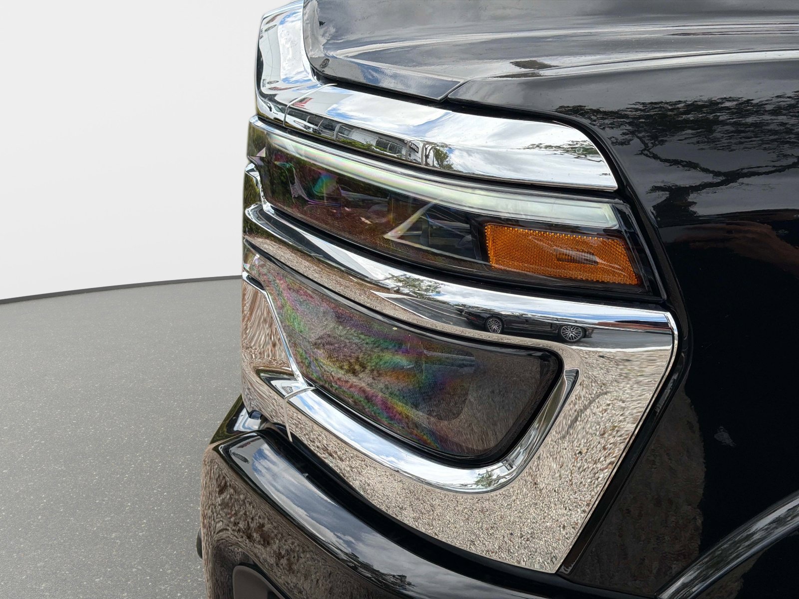 Used 2025 RAM 3500 Longhorn AWD/4WD image 10