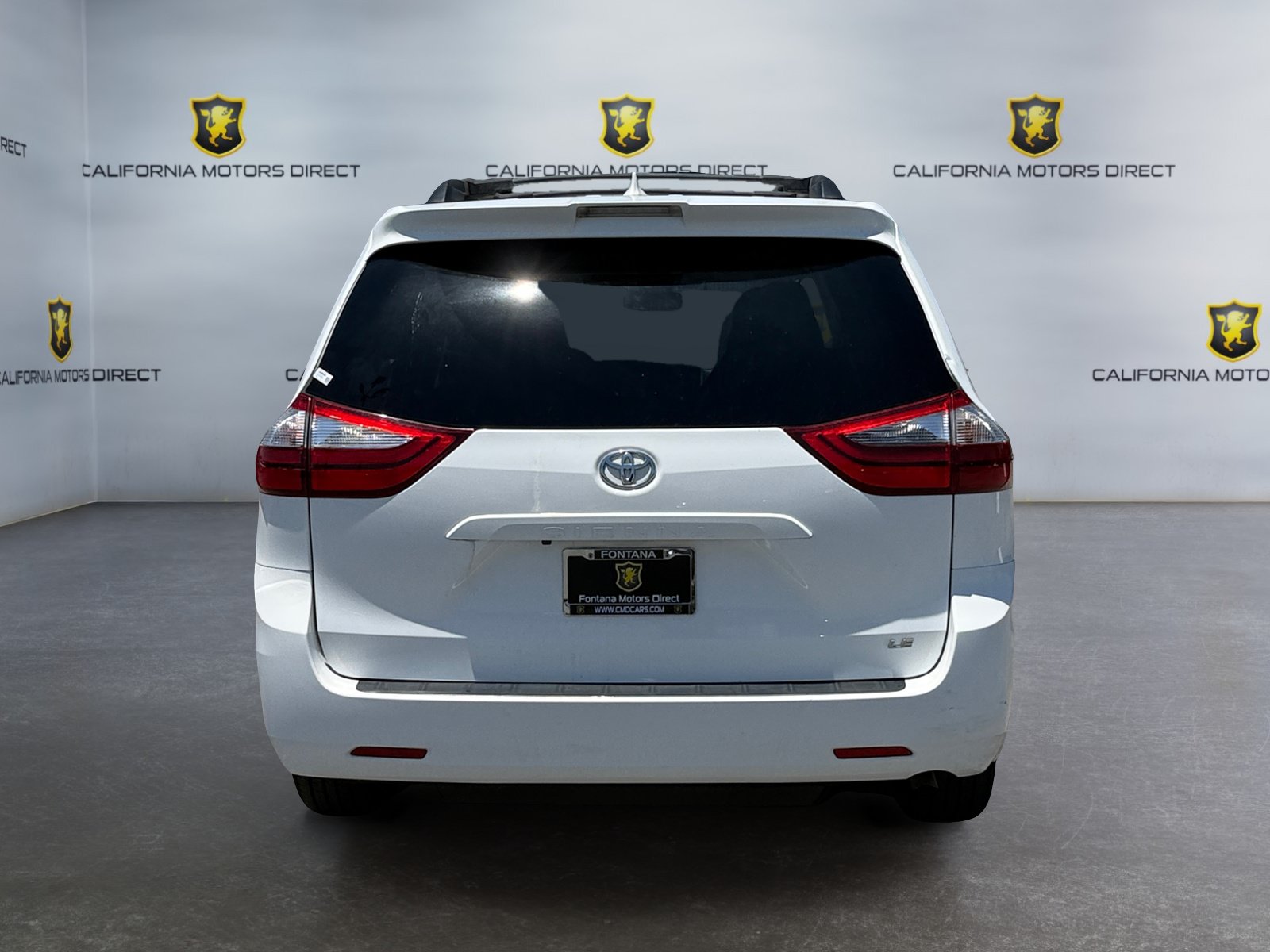 Used 2019 Toyota Sienna LE FWD image 4