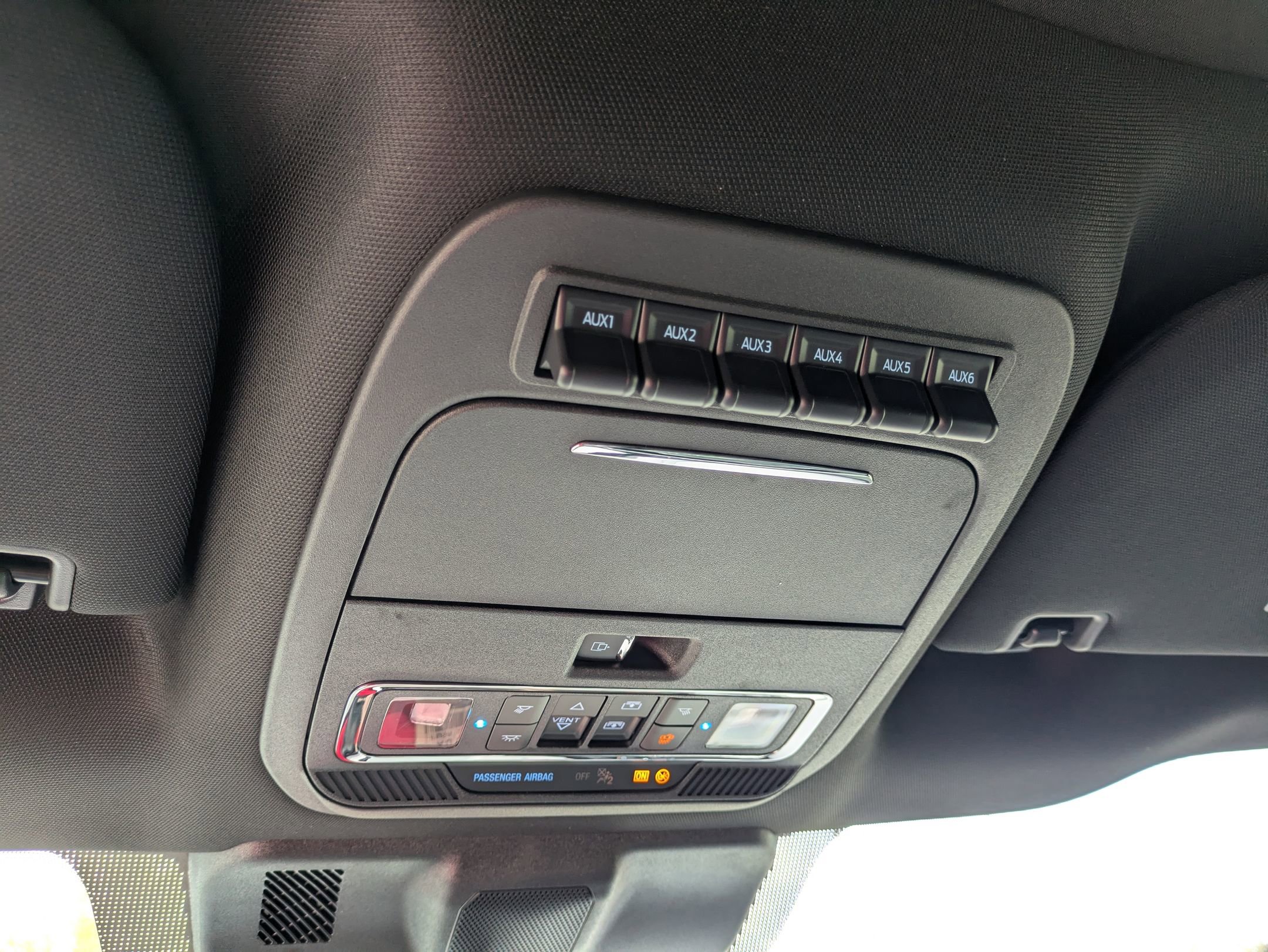 New 2026 Ford F250 Platinum w/ Tremor Off-Road Package image 27