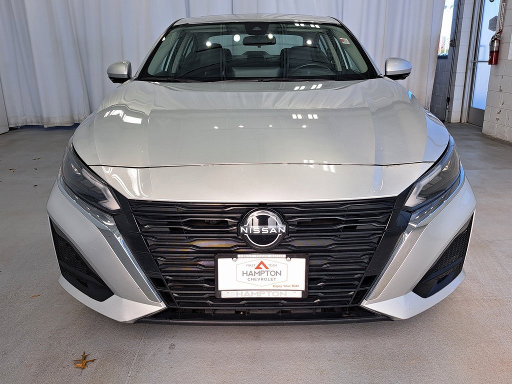 Used 2023 Nissan Altima 2.5 SL image 3