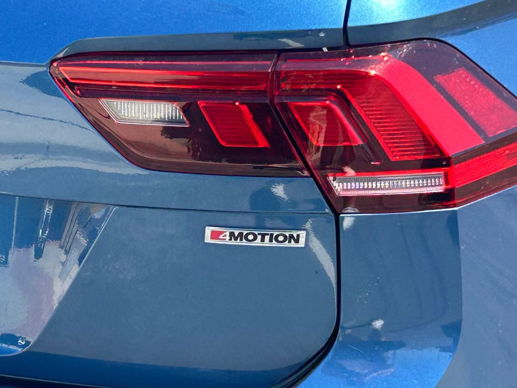 Used 2019 Volkswagen Tiguan SE w/ Panoramic Sunroof Package AWD/4WD image 5