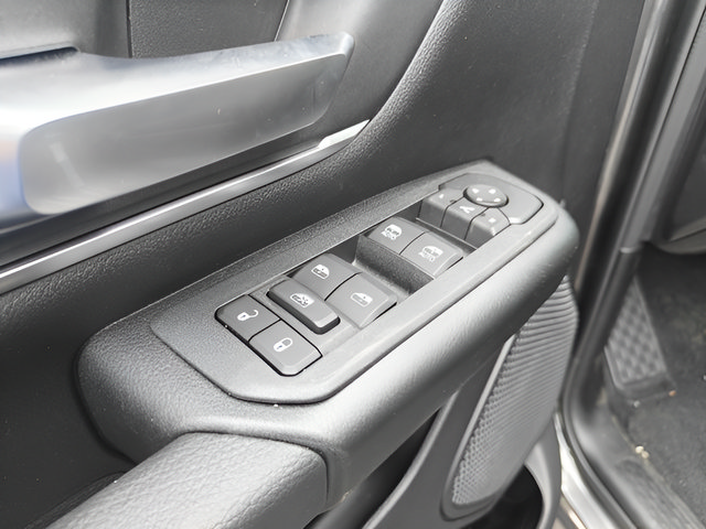 Used 2025 RAM 1500 Big Horn AWD/4WD image 17