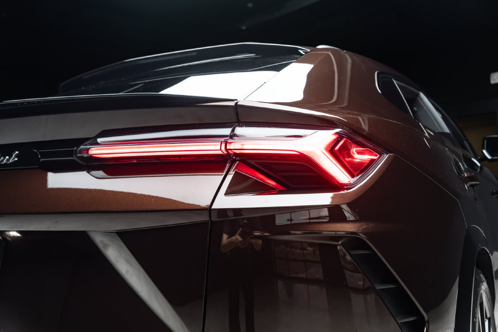 Used 2022 Lamborghini Urus AWD/4WD image 11