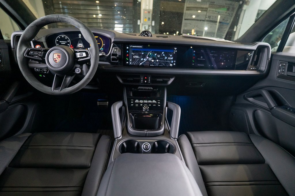 New 2026 Porsche Cayenne GTS image 18