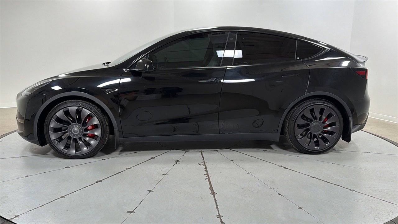 Used 2022 Tesla Model Y Performance image 8