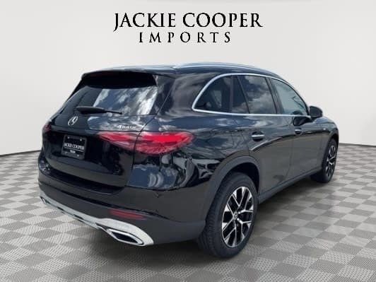 New 2025 Mercedes-Benz GLC 350e 4MATIC image 4