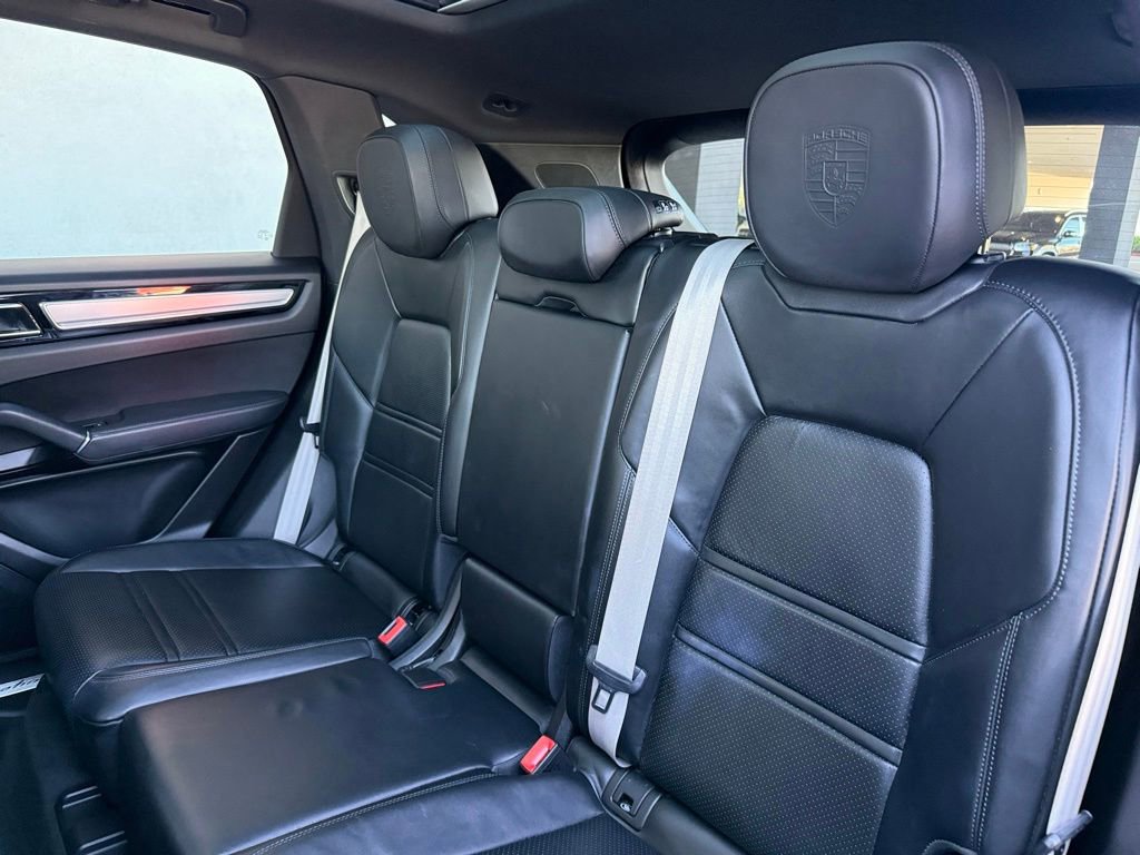 Used 2023 Porsche Cayenne S image 14