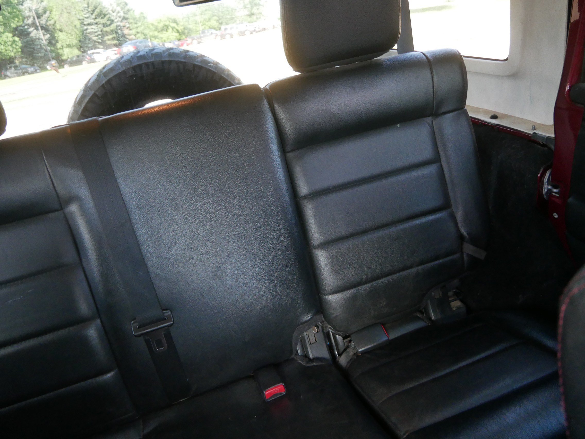 Used 2012 Jeep Wrangler Unlimited Sahara AWD/4WD image 14